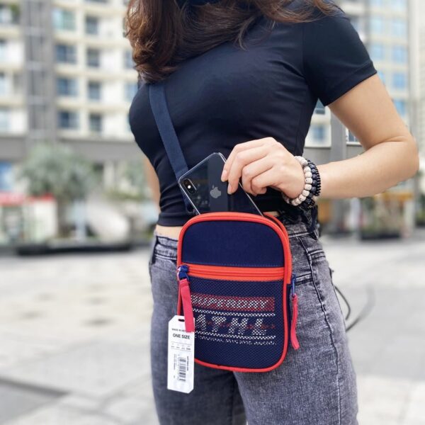 Túi đeo chéo Superdry Trophy Sports Pouch Bag